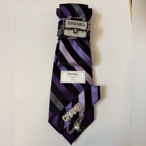 Elegant Black and Purple Striped Tie